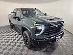 New 2025 Chevrolet Silverado 2500 LT Crew Cab 4x4 Pickup for sale #52452 - photo 3