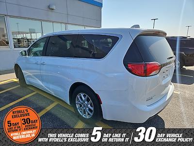 2020 Chrysler Pacifica FWD Minivan for sale #52782X - photo 2