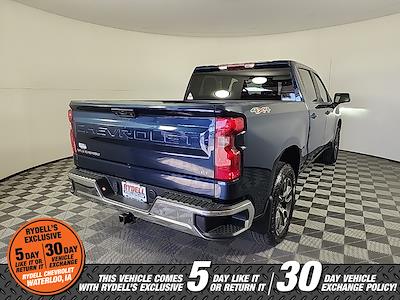 Used 2022 Chevrolet Silverado 1500 LT Crew Cab for sale #52848X - photo 2