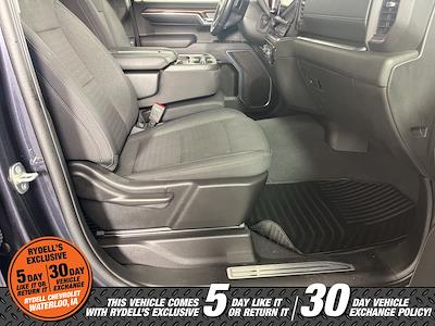 Used 2024 Chevrolet Silverado 1500 - photo 1