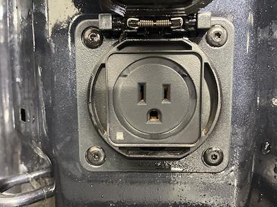 Used 2024 Chevrolet Silverado 1500 - photo 1