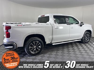 Used 2022 Chevrolet Silverado 1500 LT Crew Cab for sale #52961X - photo 2