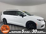 2024 Chrysler Pacifica AWD Minivan for sale #53138A - photo 2