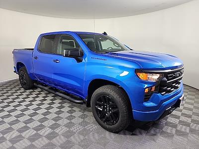 New 2025 Chevrolet Silverado 1500 Custom Crew Cab 4x4 Pickup for sale #52370 - photo 1