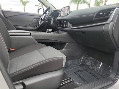 Used 2023 Nissan Rogue - photo 1