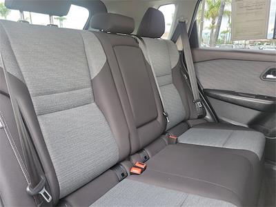 Used 2023 Nissan Rogue - photo 1