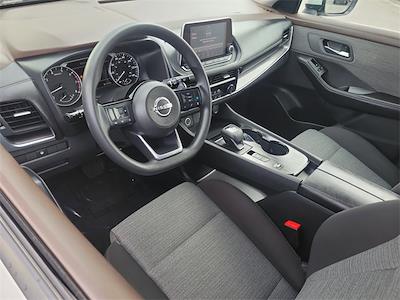 Used 2023 Nissan Rogue - photo 1