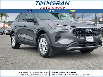 Used 2025 Ford Escape - photo 1