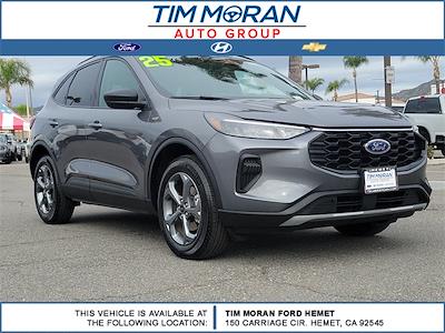 Used 2025 Ford Escape - photo 1