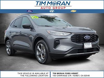 Used 2025 Ford Escape - photo 1