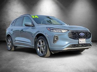 Used 2024 Ford Escape - photo 1