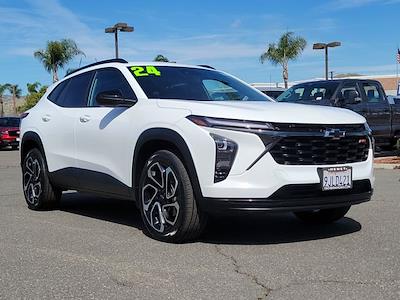 2024 Chevrolet Trax FWD SUV for sale #227826C - photo 2