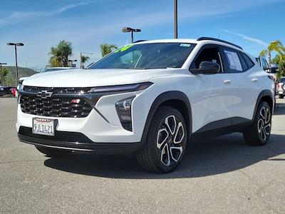 Used 2024 Chevrolet Trax - photo 1