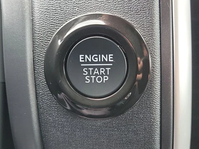 Used 2025 Ford Expedition - photo 14
