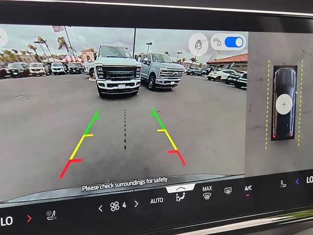 Used 2025 Ford Expedition - photo 16