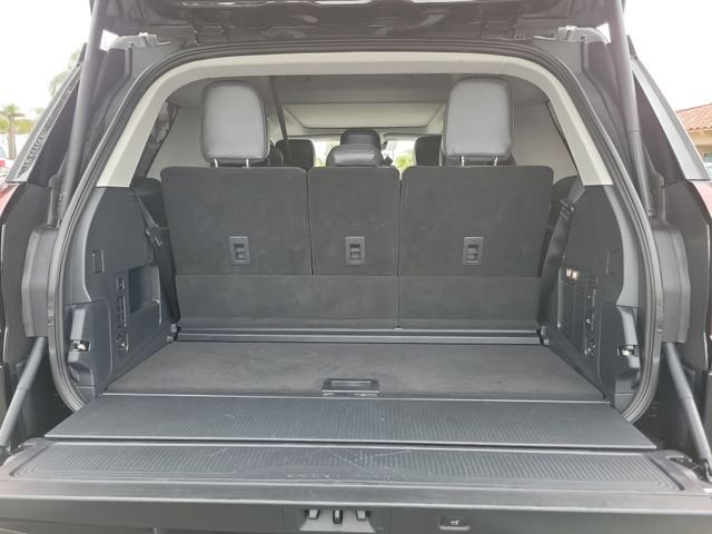 Used 2025 Ford Expedition - photo 30