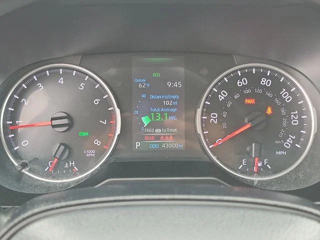 Used 2019 Toyota RAV4 - photo 12