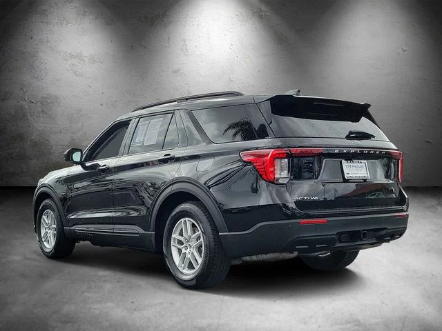 Used 2026 Ford Explorer - photo 6