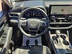 2024 Toyota Highlander AWD SUV for sale #503265 - photo 7