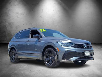 Used 2024 Volkswagen Tiguan SE R-Line Black SUV for sale #503282 - photo 2