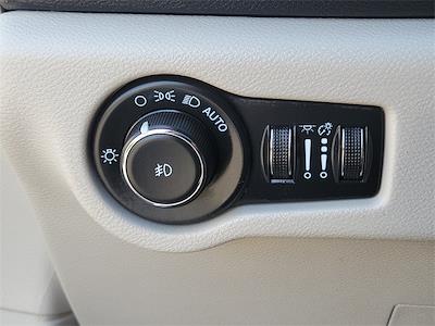 Used 2024 Chrysler Pacifica - photo 1