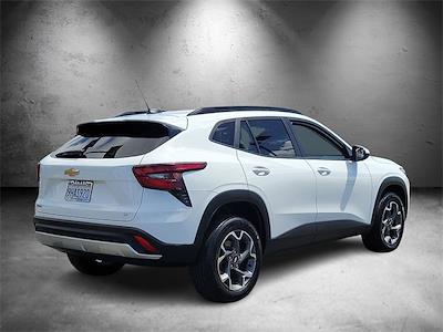 Used 2024 Chevrolet Trax LT SUV for sale #721592C - photo 2
