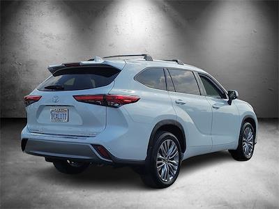2022 Toyota Highlander FWD SUV for sale #721638B - photo 2