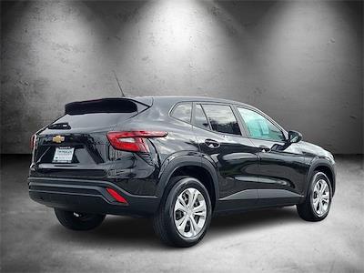 2024 Chevrolet Trax FWD SUV for sale #721901 - photo 2