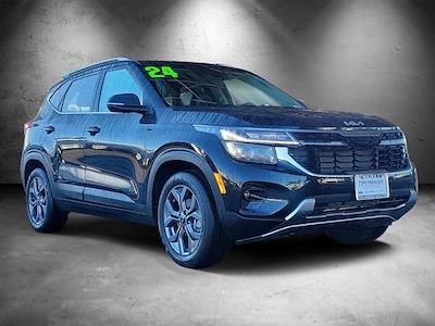 Used 2024 Kia Seltos - photo 1