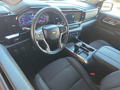 Used 2025 Chevrolet Silverado 1500 - photo 1