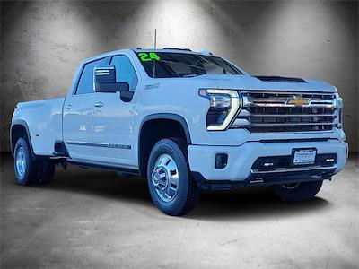 Used 2024 Chevrolet Silverado 3500 - photo 1