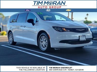 Used 2024 Chrysler Voyager - photo 1