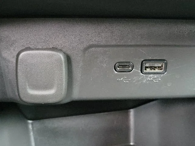 Used 2025 Chevrolet Trax - photo 15