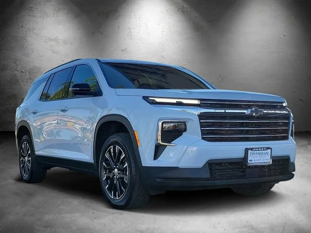 New 2026 Chevrolet Traverse - photo 2