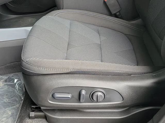 New 2027 Chevrolet Bolt EV - photo 18