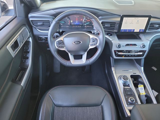 Used 2024 Ford Explorer - photo 9