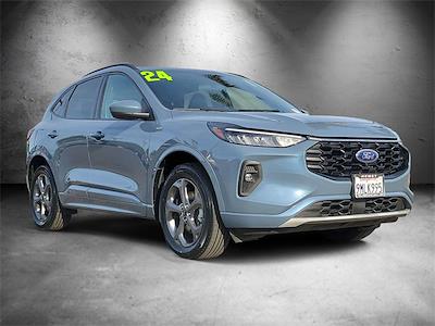 Used 2024 Ford Escape - photo 1