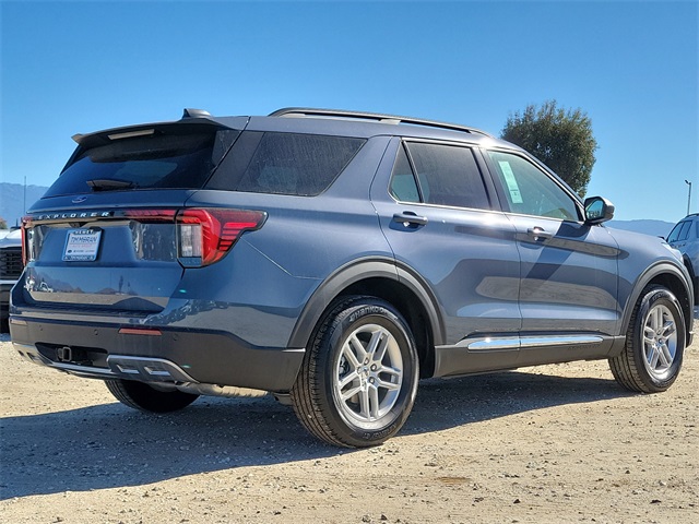 New 2025 Ford Explorer - photo 2
