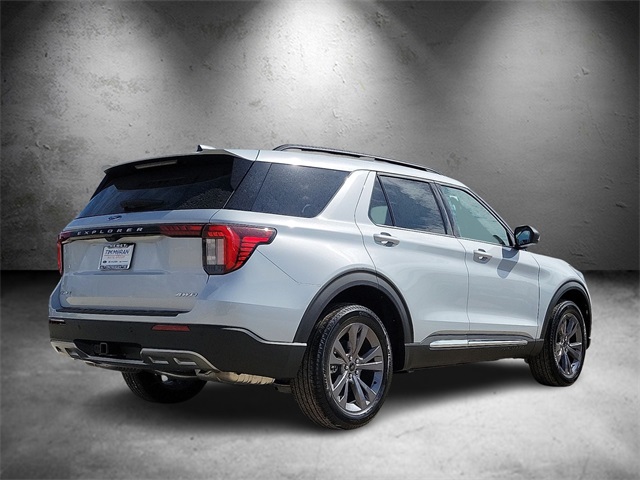 New 2025 Ford Explorer - photo 2