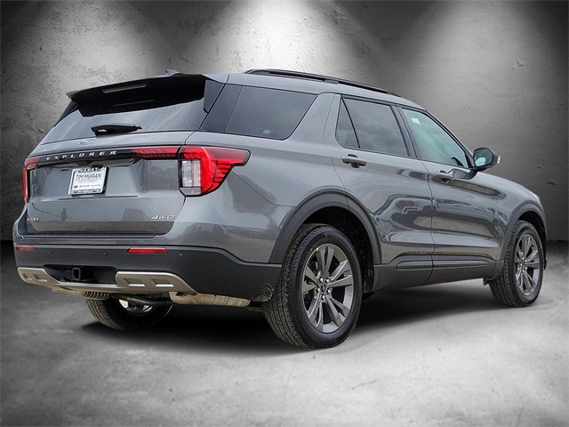 New 2026 Ford Explorer - photo 2