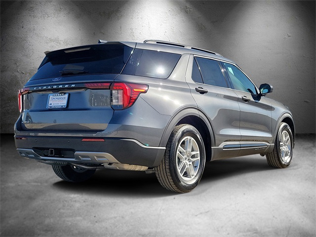 New 2026 Ford Explorer - photo 2