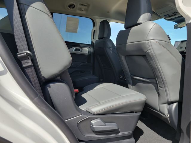 New 2026 Ford Explorer - photo 20