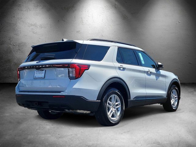 New 2026 Ford Explorer - photo 5