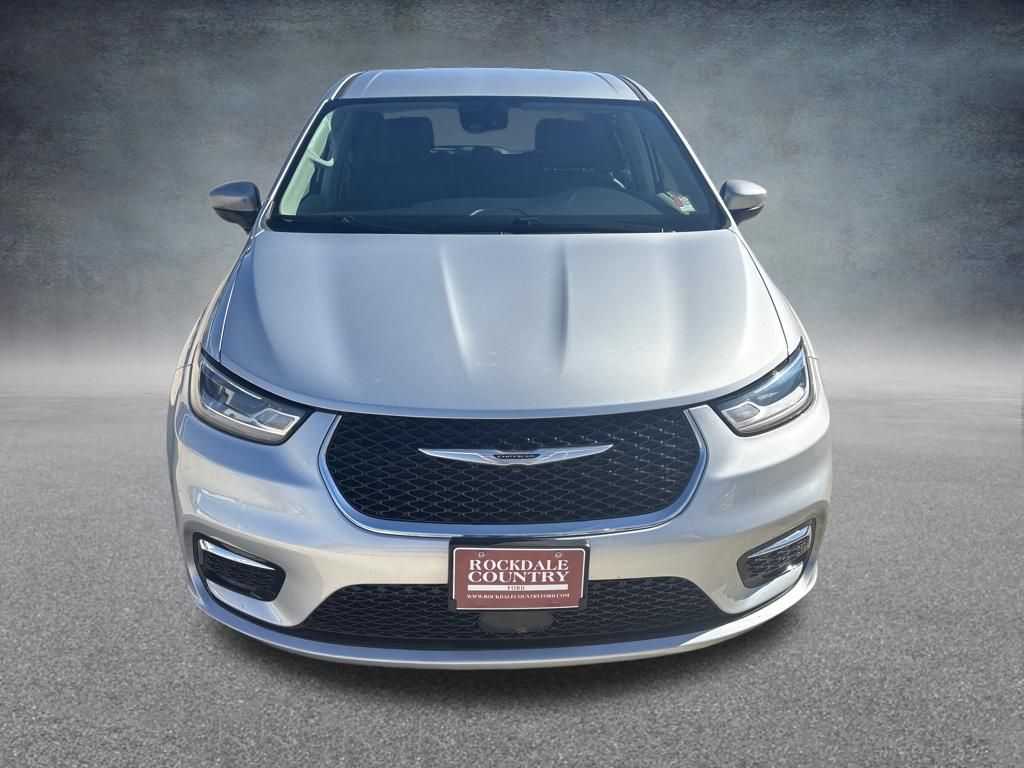 Used 2023 Chrysler Pacifica - photo 10