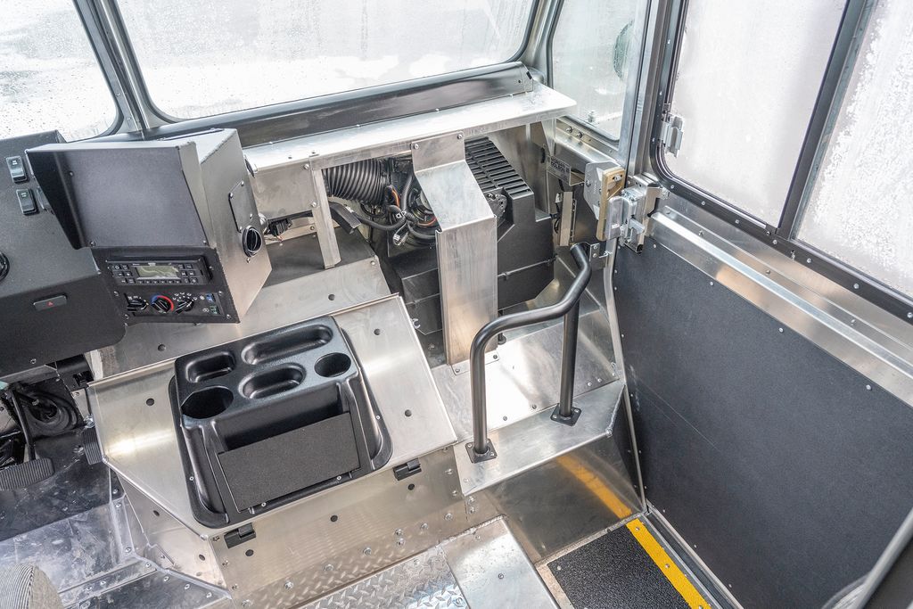 New 2026 Ford E-450 - photo 18