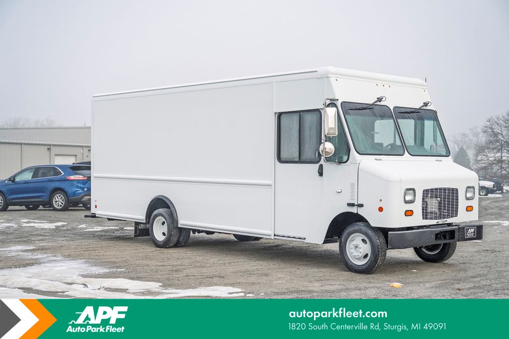 New 2026 Ford E-450 - photo 1
