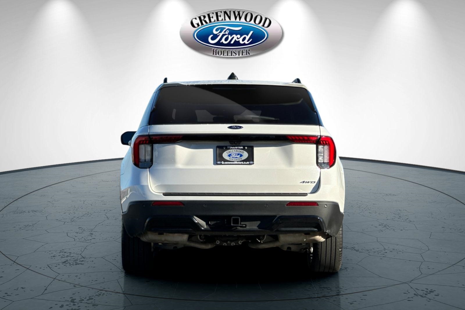 Used 2025 Ford Explorer - photo 6
