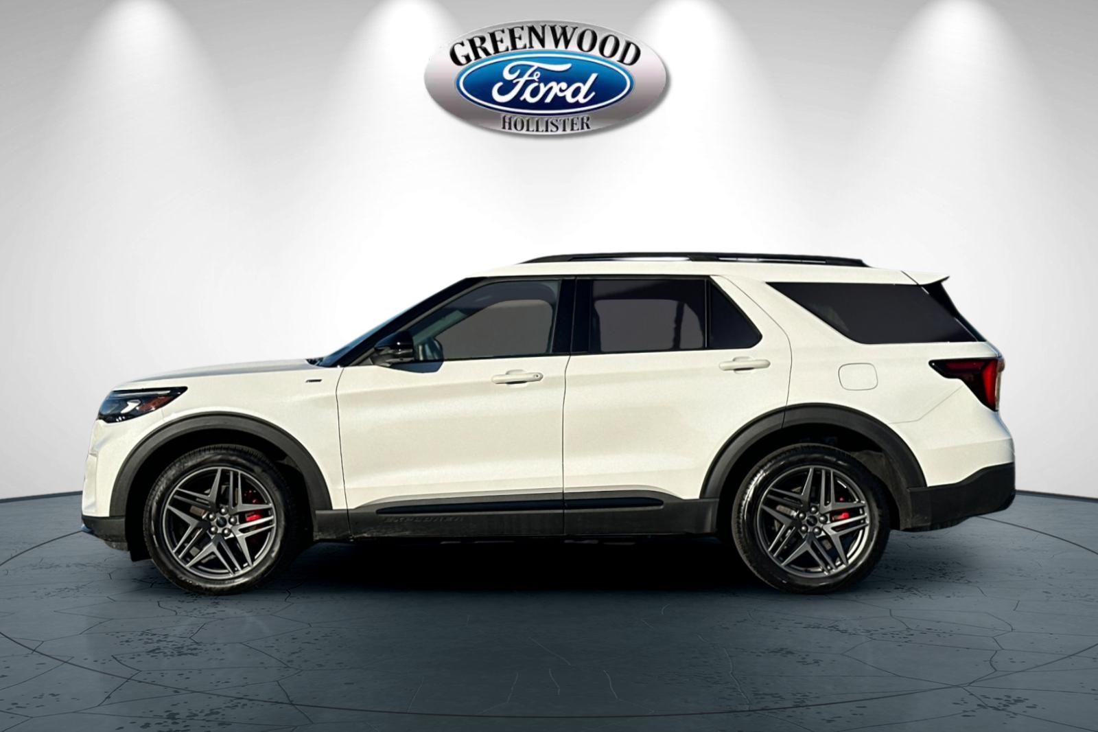 Used 2025 Ford Explorer - photo 8