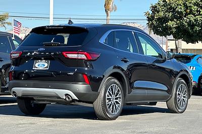 New 2025 Ford Escape Base SUV for sale #30045 - photo 2