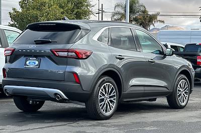 New 2025 Ford Escape Base SUV for sale #30056 - photo 2
